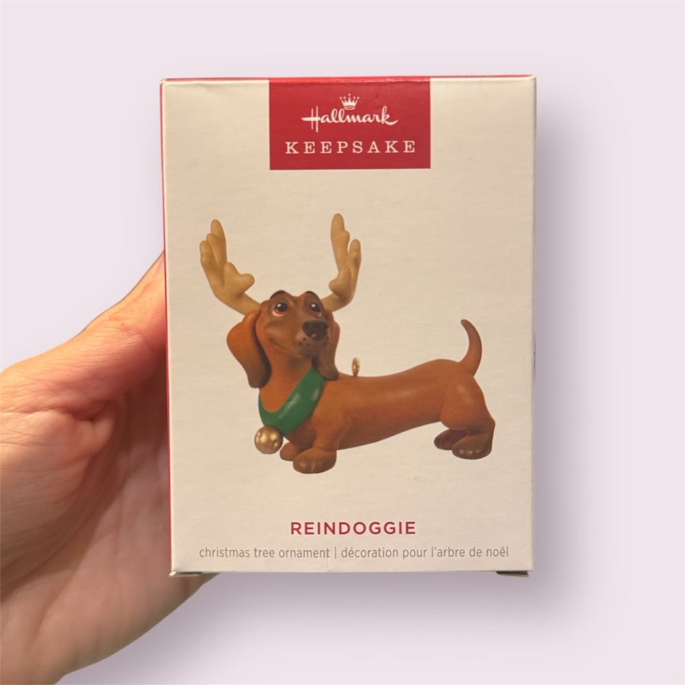 Hallmark keepsake reindoggie ornament